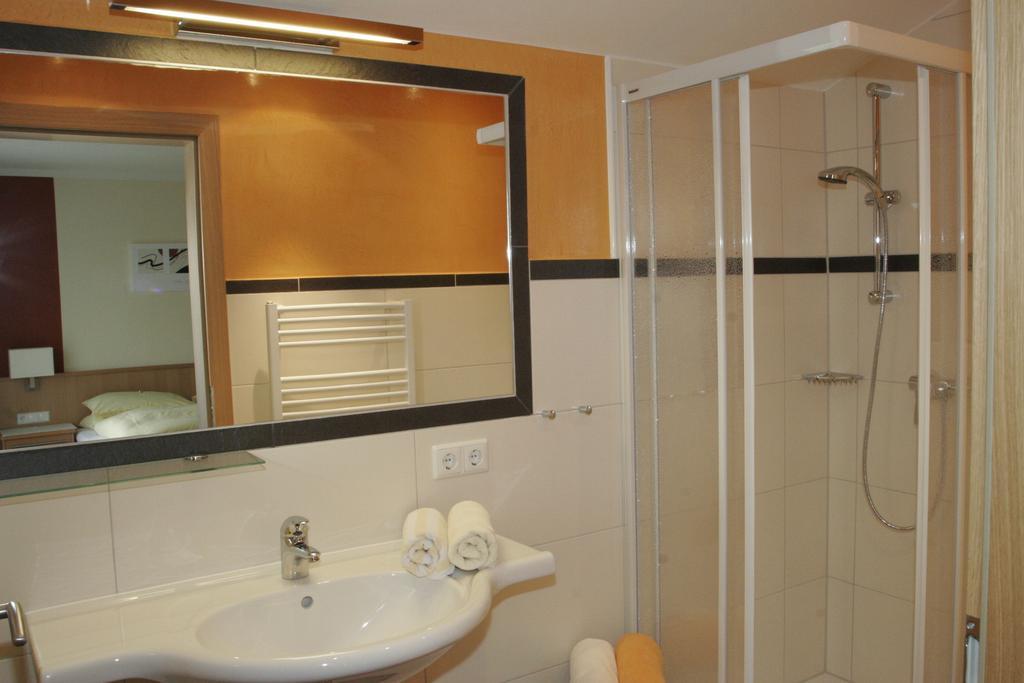 שלאדמינג Edelweiss Apartments חדר תמונה